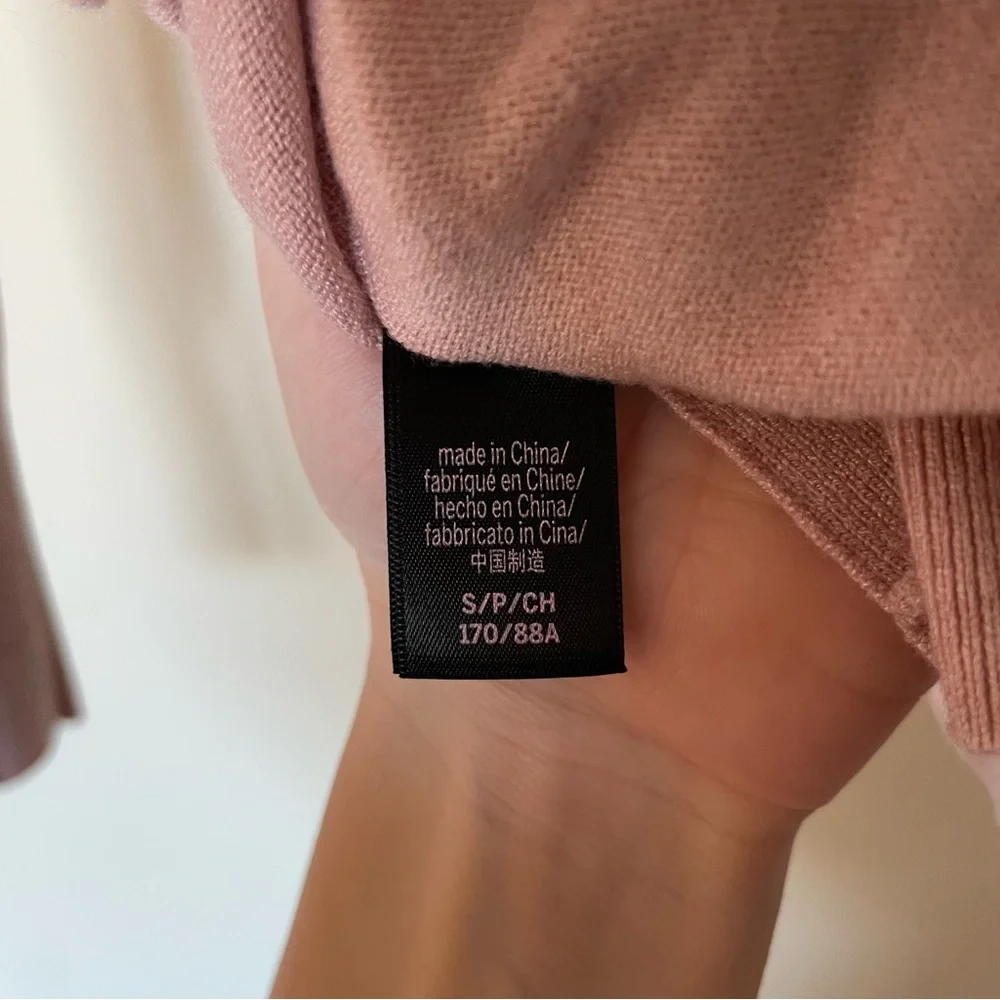 Victoria’s Secret Baby Pink Open Back 3/4 Sleeve Balletcore Sweater Small